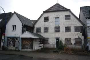 Beitragsbild zu Denkmalgeschütztes Objekt mit hohem Sanierungsbedarf